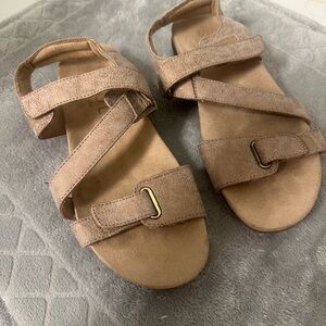 Women's Tan Sandals